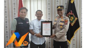 Ketua PMI Deli Serdang Berikan Penghargaan kepada Polsek Pantai Labu atas Kontribusi Positif