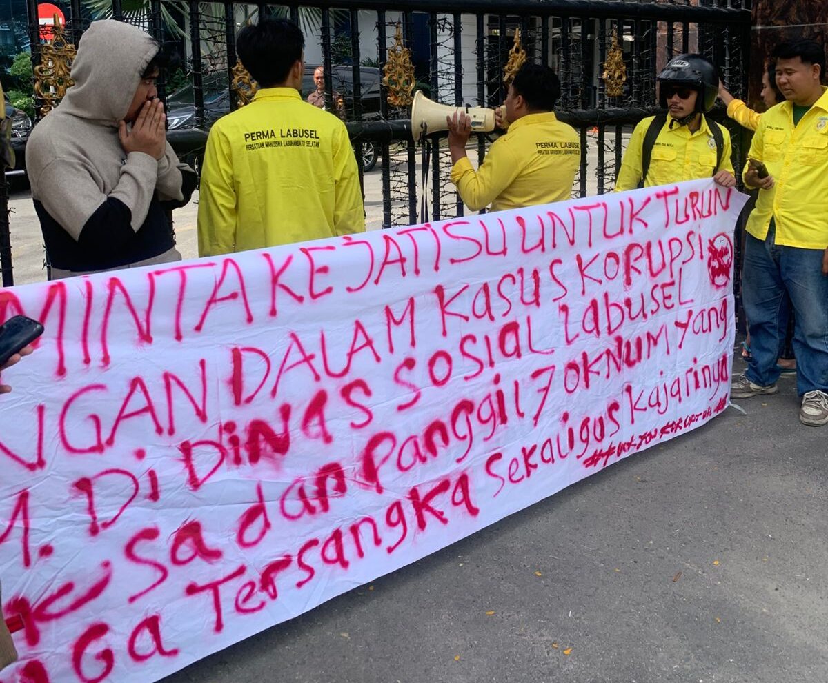 Mahasiswa Desak Kejatisu Ambil Alih Kasus Korupsi Dinsos Labusel Rp 1,9 Miliar