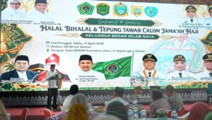 Kawal Keberangkatan Tamu Allah, IKLAB Raya Gelar Halal Bihalal dan Tepung Tawar Calon Haji 1447 H Kawal Keberangkatan Tamu Allah, IKLAB Raya Gelar Halal Bihalal dan Tepung Tawar Calon Haji 1447 H