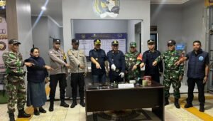 Rutan Ambon Bersama TNI/Polri Gelar Razia Insidentil, Tes Urine 30 Warga Binaan Negatif Narkoba