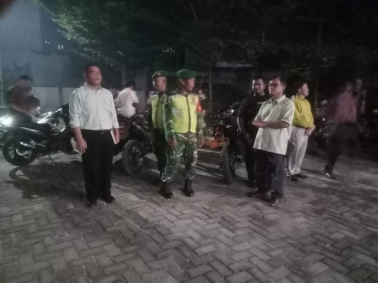 Koramil 05/Batang Kuis Gelar Patroli Malam, Serma Prianto Tegaskan Komitmen Jaga Keamanan Wilayah