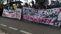 Mahasiswa Nomensen Gelar Aksi di DPRD Sumut, Desak Pengesahan RUU Perampasan Aset dan Evaluasi Program Pemerintah