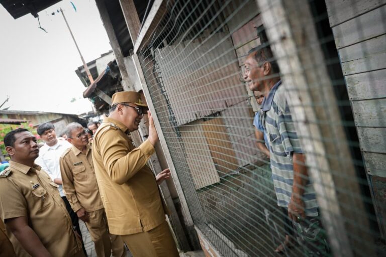 Data Desil Tak Sesuai, Bupati Minta Verifikasi Ulang dan Fasilitasi Anak Putus Sekolah di Purwodadi