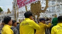 Tolak Pj Kades ‘Abadi’, PERMA LABUSEL Datangi Kantor Gubsu Desak Kepastian Pilkades yang Tak Kunjung Terang