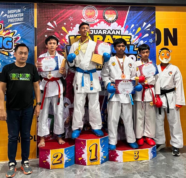 Justiar Noer Lumban Gaol Raih Juara 1 Kejuaraan Karate Festival Shokaido se-Sumatera Utara