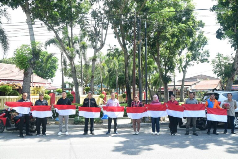 Gerakan Pembagian Bendera Merah Putih di Kabupaten Deli Serdang