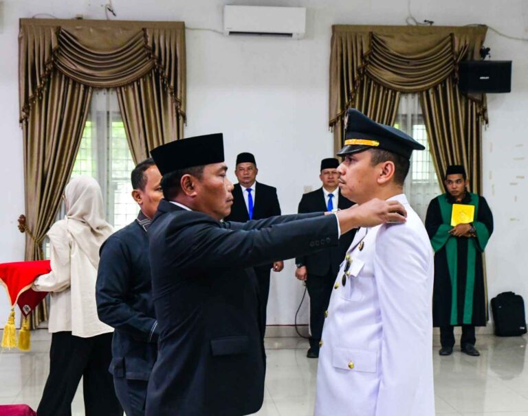 Wabup Deli Serdang Lantik 25 Pejabat, Tekankan Pelayanan Publik yang Cepat dan Humanis