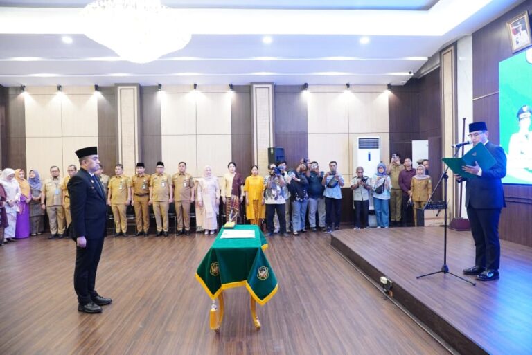Lantik Erfin Fahrurrazi Jadi Pj Sekda, Rico Waas Minta Percepat Kerja OPD Tanpa Langgar Aturan