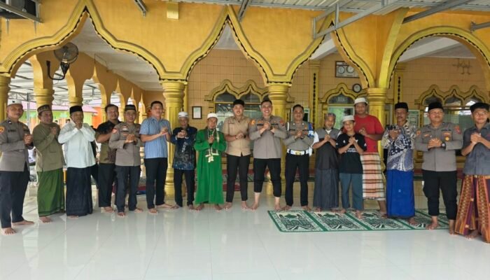 Polres Batu Bara Gelar Jumat Curhat di Lima Lokasi, Pererat Silaturahmi dan Salurkan Bantuan Sosial