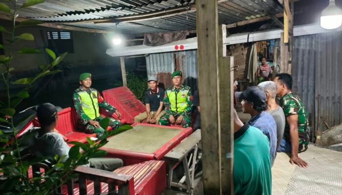 Cegah Kejahatan dan Gangguan Kamtibmas, Koramil 05/BK Bersama Perangkat Desa Gelar Patroli Malam di Batang Kuis