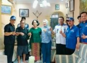 Anita Lubis Berikan Doa dan Upah-Upah kepada Warga yang Sakit